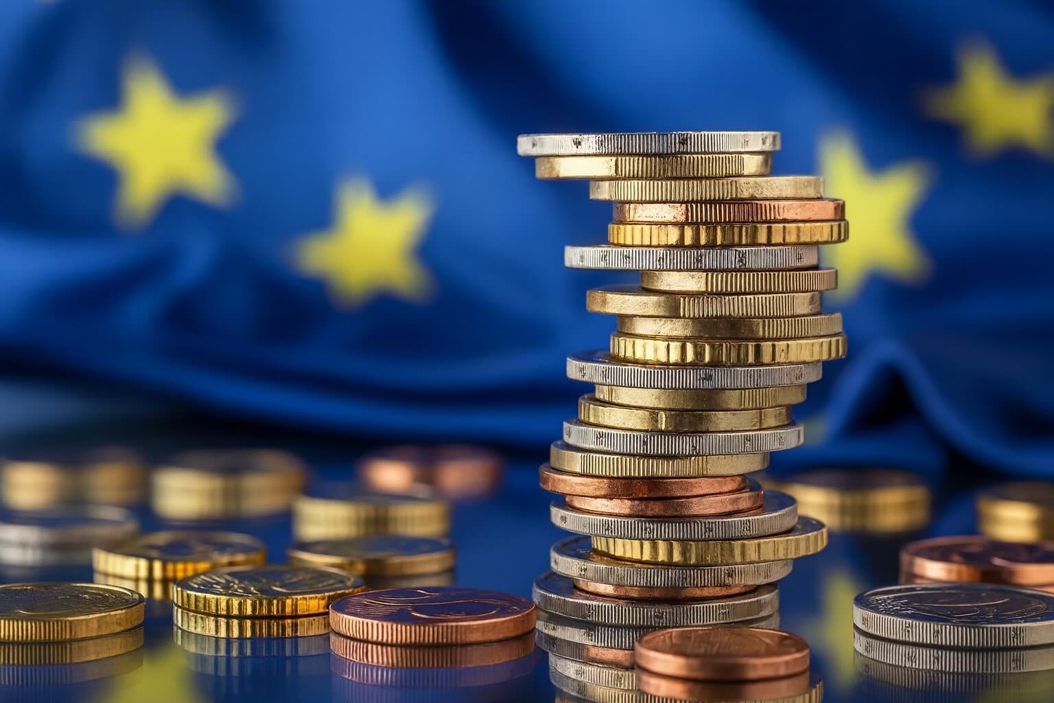 Financing Your Inburgering in 2025: Expenses, Loans & Charges Explained